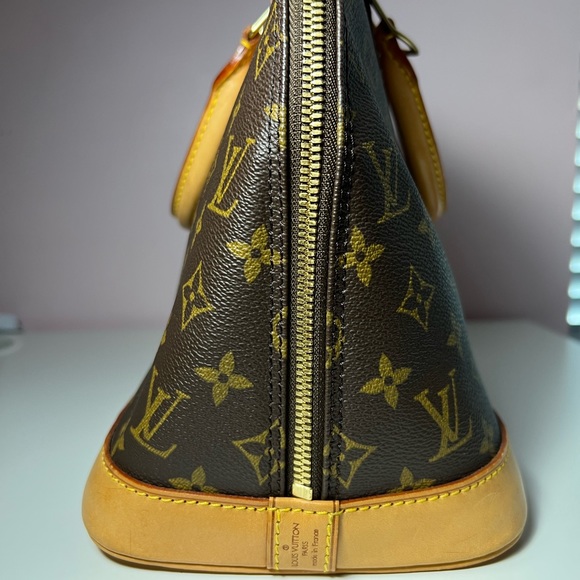 Sold on IG ❣️❣️❣️Alma pm - Picture 3 of 16